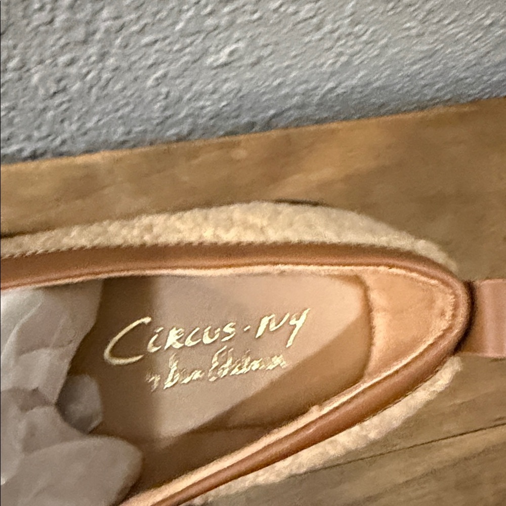 Circus by Sam Edelman Women's Brown and Tan Loafers size 8 New in Box - Picture 6 of 10
